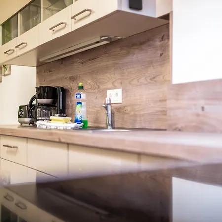 Lagovida Ankerplatz C Am Stoermthaler