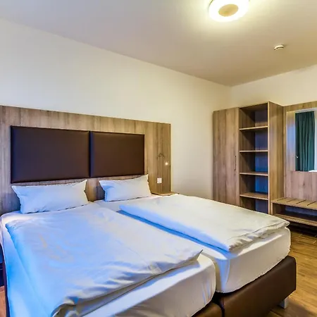 Lagovida Ankerplatz C Am Stoermthaler *